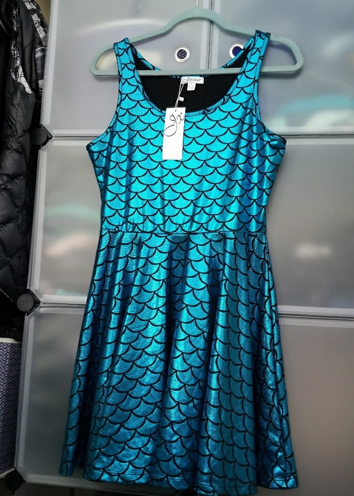 NWT mermaid patterned shiny dress